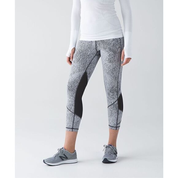 Womens Lululemon Pace Rival Crop - Picture 1 of 6